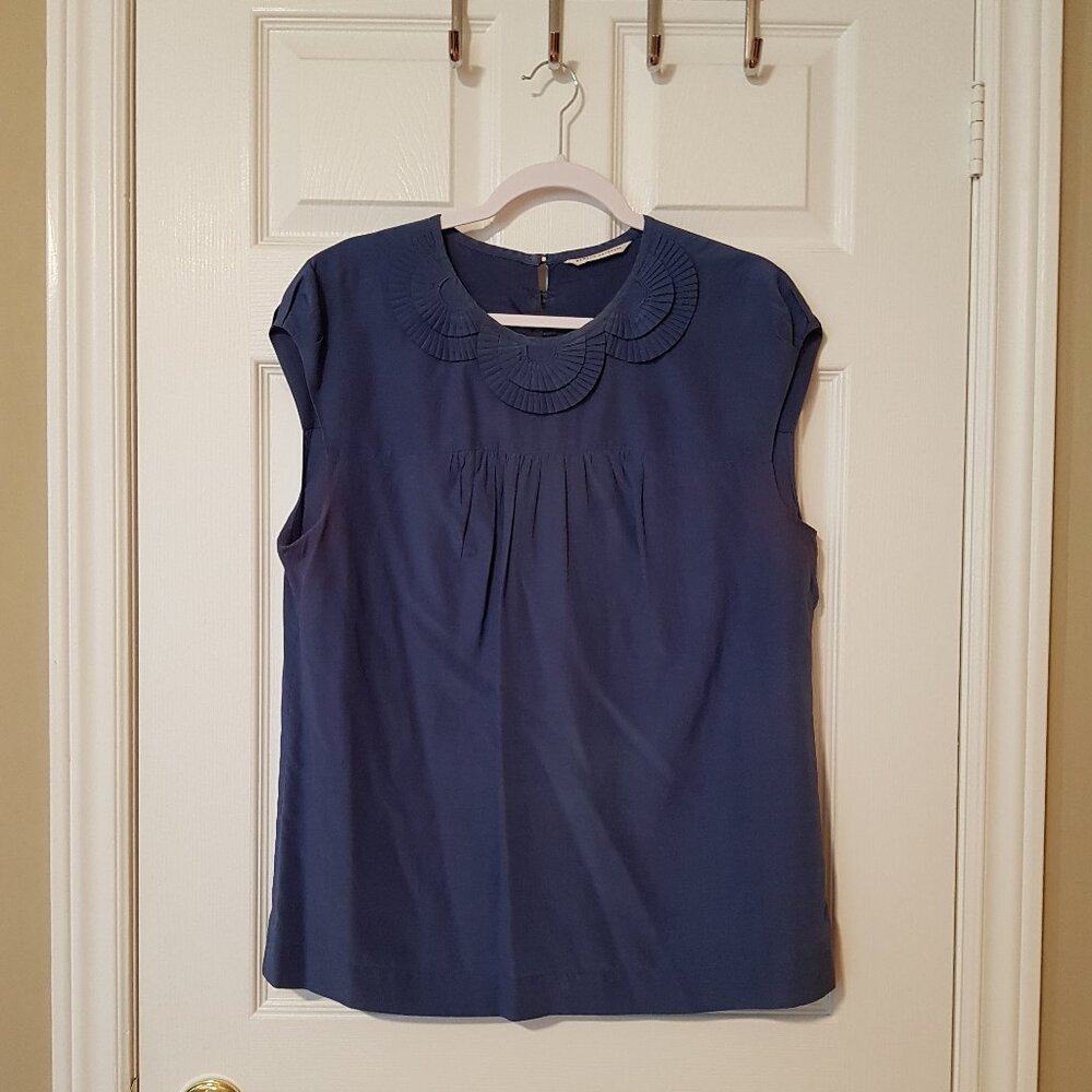 Banana Republic Women's Top ~ Size Large (tags removed) ~ Navy Blue ~ EUC ~